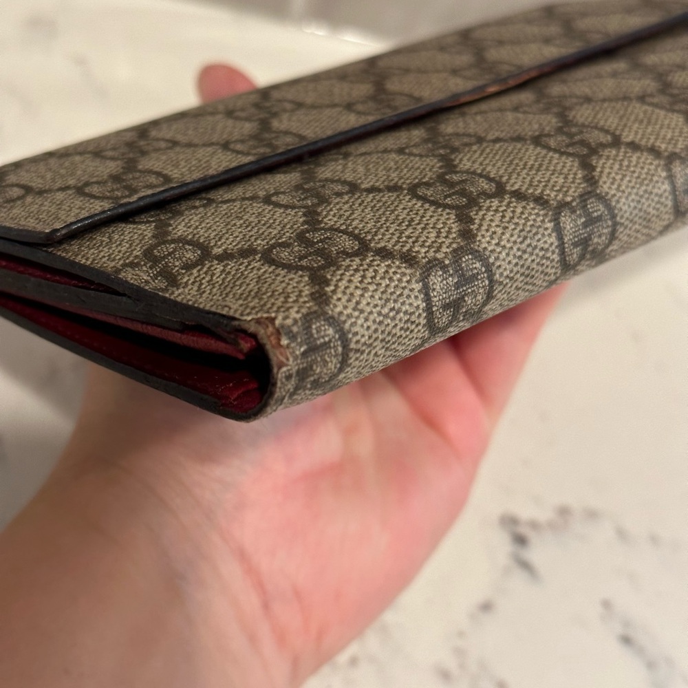 Authentic Gucci wallet - Picture 4 of 11